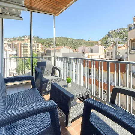 Appartement By Roses With Mountain Views Montjoi